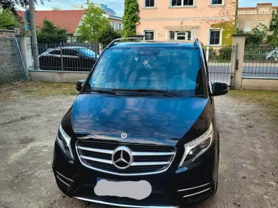 Gebraucht Mercedes V220 Edition 163 PS (119 kW) 2018 Schwarz Van / Kleinbus