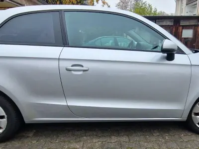 Gebraucht Audi A1 Sport 105 PS (77 kW) 2010 Silber Kleinwagen