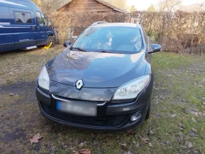 Gebraucht Renault Mégane GrandTour Expression 90 PS (66 kW) 2012 Schwarz Kombi
