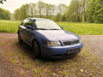 Brugt Audi A3 102 HK (75 kW) 1998 Blå Hatchback