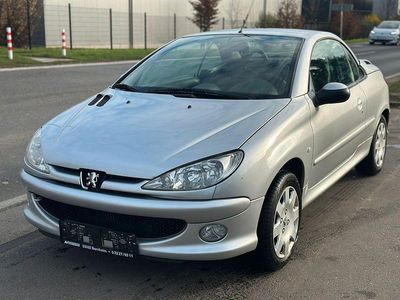 Gebraucht Peugeot 206 CC Filou 109 PS (80 kW) 2004 Grau Cabrio