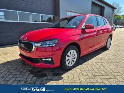 Neu Skoda Fabia Selection 95 PS (69 kW) 2026 Velvet rot metallic Kleinwagen