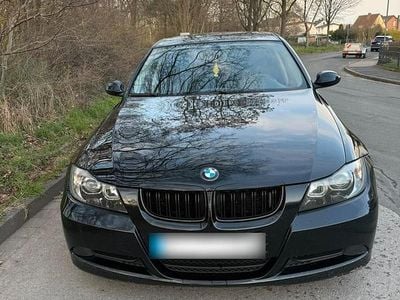 Gebraucht BMW 320 163 PS (119 kW) 2006 Schwarz Limousine