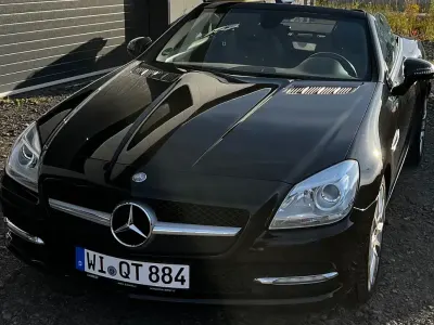 Gebraucht Mercedes SLK200 184 PS (135 kW) 2011 Schwarz Cabrio