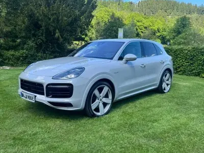 Gebraucht Porsche Cayenne 462 PS (339 kW) 2021 Grau SUV