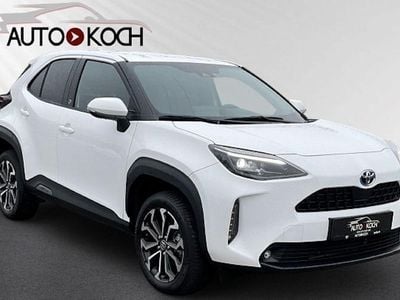 Gebraucht Toyota Yaris Cross Team 116 PS (85 kW) 2023 Weiß SUV