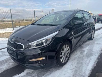 Schwarz Gebraucht 2017 Kia Ceed Edition 7 Kleinwagen | 9.999 € (Fairer Preis)