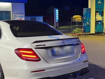 Gebraucht Mercedes E63S AMG 250 PS (183 kW) 2017 Weiß Limousine