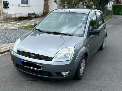 Gebraucht Ford Fiesta 101 PS (74 kW) 2003 Silber Kleinwagen