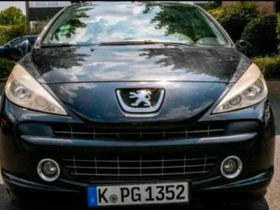 Gebraucht Peugeot 207 CC 120 PS (88 kW) 2007 Schwarz Cabrio