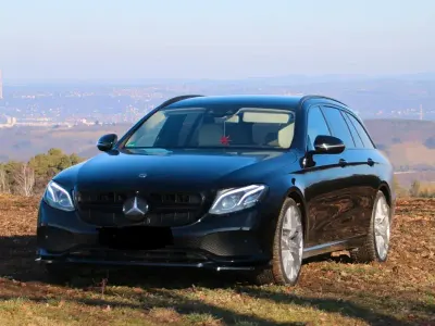 Gebraucht Mercedes E220 194 PS (142 kW) 2018 Schwarz Kombi
