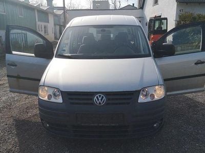 Gebraucht VW Caddy Team 109 PS (80 kW) 2009 Silber Van / Kleinbus