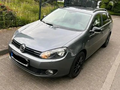 Gebraucht VW Golf VII Match 105 PS (77 kW) 2012 Grau Kombi