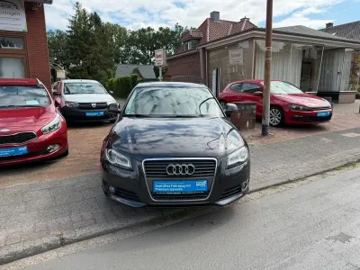 Gebraucht Audi A3 Attraction 105 PS (77 kW) 2010 Grau Kleinwagen