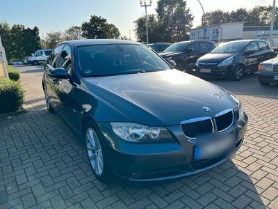 gebraucht BMW 318 E90 limo i