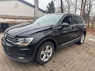 Schwarz Gebraucht 2017 VW Tiguan Join SUV | 9.900 €