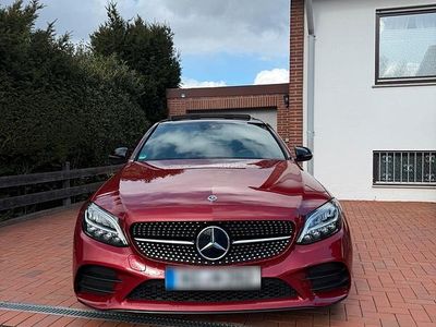 Gebraucht Mercedes C300 AMG line 258 PS (189 kW) 2019 Rot Limousine
