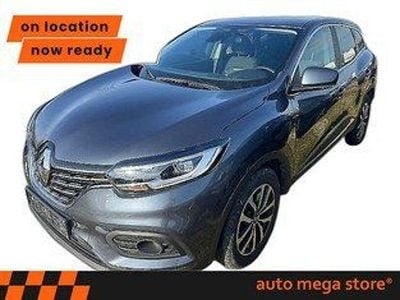 Usado Renault Kadjar LIMITED 140 CV (102 kW) 2022 Gris SUV