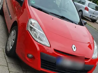 Gebraucht Renault Clio 75 PS (55 kW) 2011 Rot Kleinwagen
