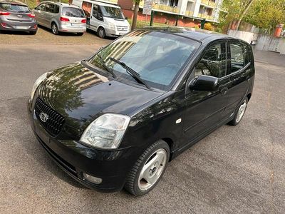 Second-hand Kia Picanto 69 CP (50 kW) 2006 Negru Hatchback