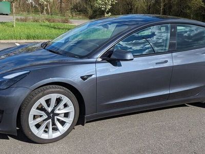 gebraucht Tesla Model 3 SR+ 2022, AHK, 8fach 19" Sport/18" Aero