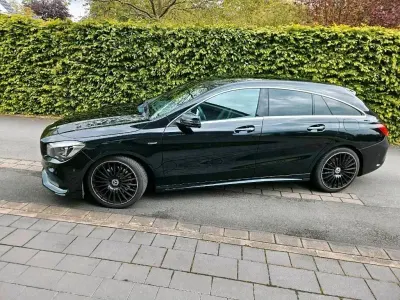Używany Mercedes CLA250 Shooting Brake AMG line 211 KM (155 kW) 2017 Czarny Kombi