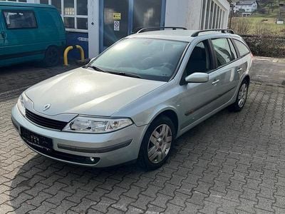 Gebraucht Renault Laguna 107 PS (78 kW) 2002 Silber Kombi