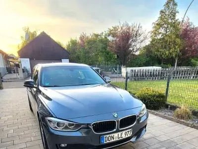 Usata BMW 318 143 CV (105 kW) 2013 Grigio Station wagon
