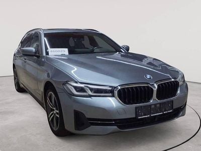Gebraucht BMW 520 Sport Line 190 PS (139 kW) 2022 Bluestone metallic Kombi