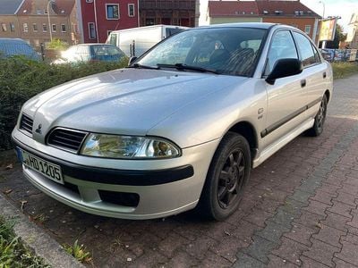 Gebraucht Mitsubishi Carisma Comfort Edition 122 PS (89 kW) 2000 Grau Limousine