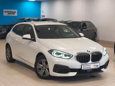 Gebraucht BMW 118 Advantage 150 PS (110 kW) 2023 Weiß Limousine