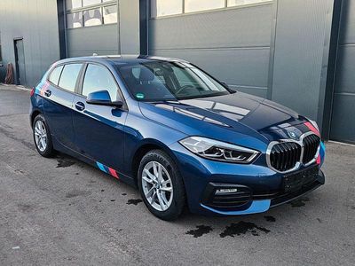 Second-hand BMW 118 Advantage 150 CP (110 kW) 2022 Albastru Hatchback