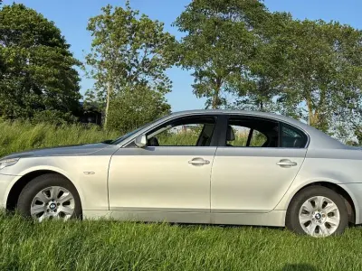 Gebraucht BMW 525 218 PS (160 kW) 2006 Silber Limousine