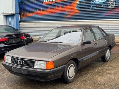 Braun Gebraucht 1983 Audi 100 Limousine | 3.490 €