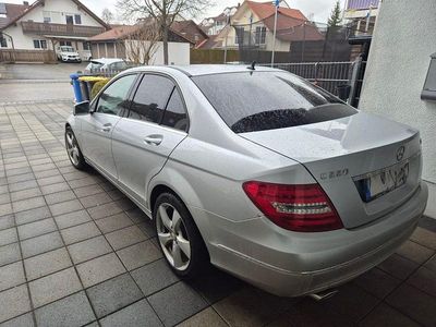 Gebraucht Mercedes C220 Avantgarde 170 PS (125 kW) 2011 Grau Limousine