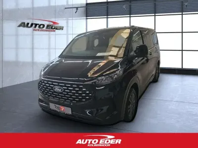Gebraucht Ford Tourneo Custom Titanium 170 PS (125 kW) 2026 Schwarz Van