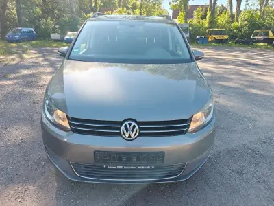 Gebraucht VW Touran Comfortline 140 PS (102 kW) 2010 Grau Van / Kleinbus
