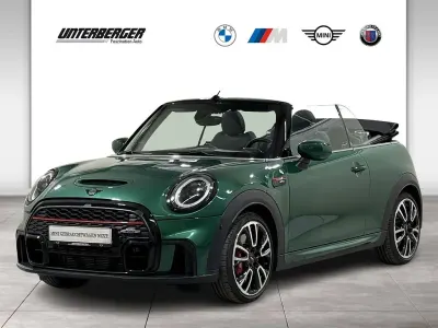Begagnad Mini John Cooper Works Cabriolet 231 HK (169 kW) 2022 Grön Cab