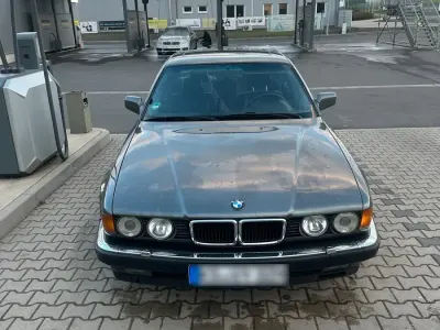 Brugt BMW 750L 300 HK (220 kW) 1988 Grå Sedan