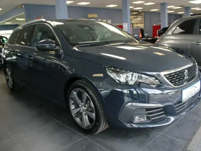 Gebraucht Peugeot 308 SW GT-line 131 PS (96 kW) 2018 Grau Kombi