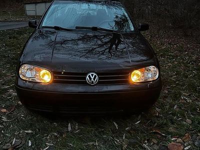 Gebraucht VW Golf IV 75 PS (55 kW) 2001 Schwarz Limousine