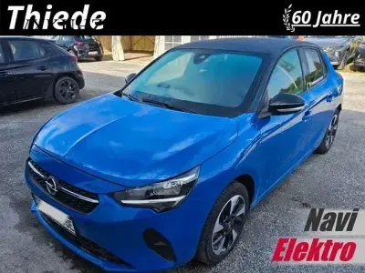 Gebraucht Opel Corsa-e Edition 100 kW (136 PS) 2022 Voltaik blau metallic Kleinwagen