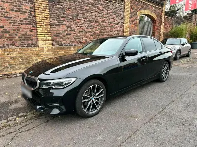 Gebraucht BMW 320 Sport Line 184 PS (135 kW) 2021 Schwarz Limousine