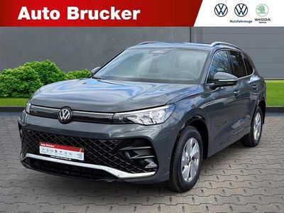 Neu VW Tiguan R-line 150 PS (110 kW) 2026 Grau SUV
