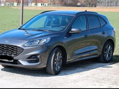 Usata Ford Kuga ST-Line 150 CV (110 kW) 2021 Grigio SUV