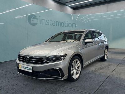 Silber Gebraucht 2023 VW Passat GTE Kombi | 40.440 €
