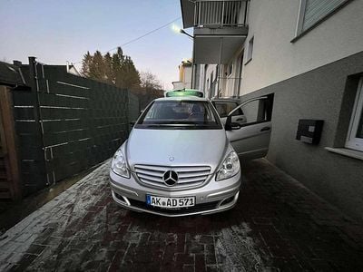 Gebraucht Mercedes B170 116 PS (85 kW) 2006 Grau Van / Kleinbus