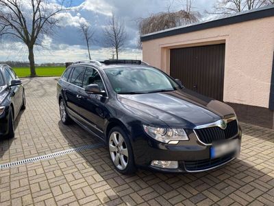 gebraucht Skoda Superb 2.0 TDI/Voll/Standheiz./Pano./2.Hand