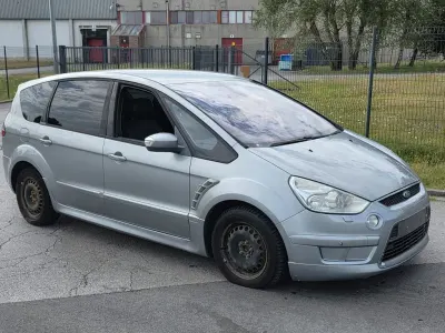 Gebraucht Ford S-MAX S 140 PS (102 kW) 2009 Silber Van / Kleinbus