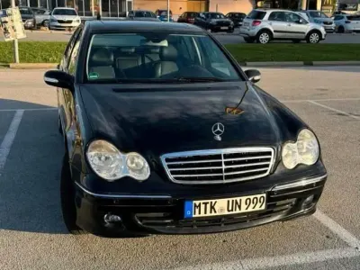 Gebraucht Mercedes C180 Avantgarde 143 PS (105 kW) 2006 Schwarz Limousine